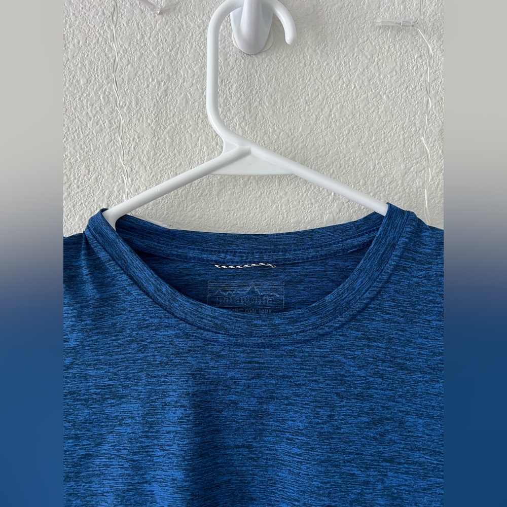Patagonia Men's Capilene Cool Daily Shirt | Blue | Xtra Small - Picture 3 of 10